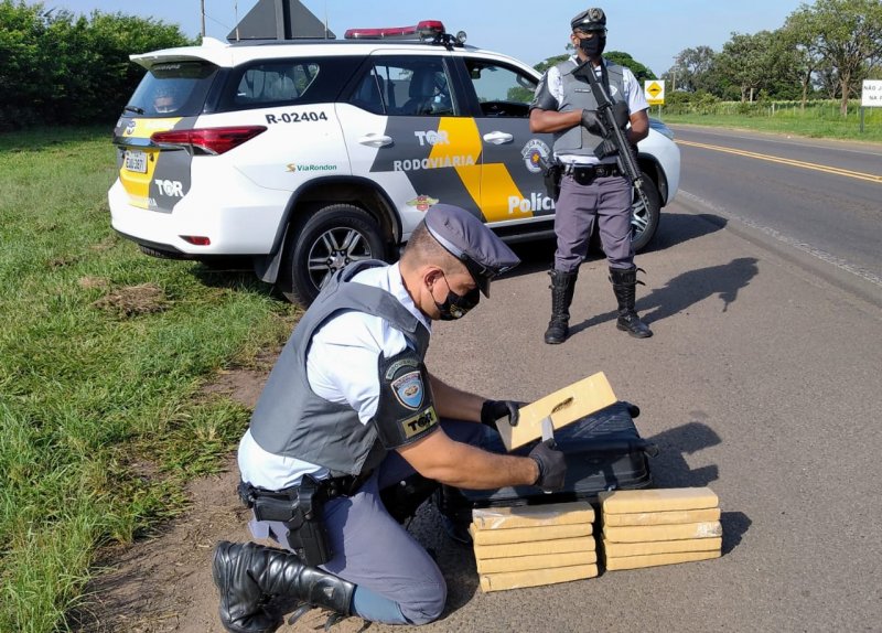Homem é flagrado e preso com maconha na Assis Chateaubriand