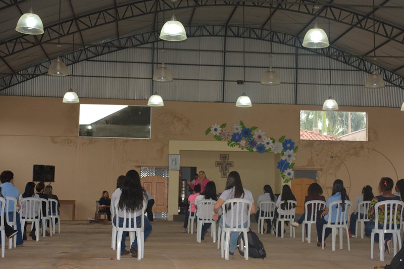 Diana Bioenergia realiza palestra  de empoderamento às mulheres