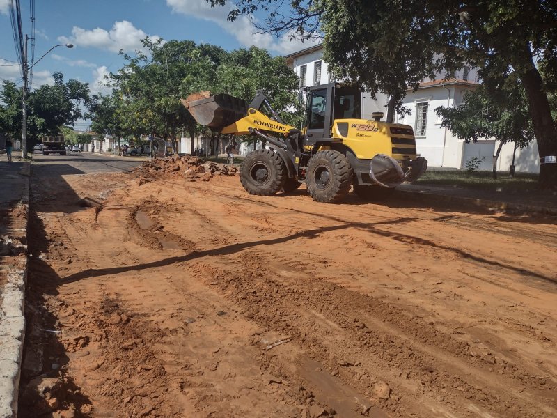 Iniciada obras na avenida Luiz Osório