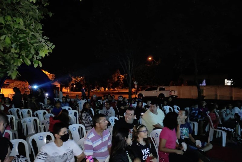 Entretenimento: Comunidade do Jardim Tóquio prestigia Cine Família