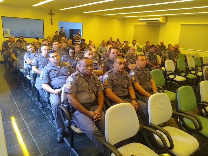 Policiais são destaques em seus trabalhos e são homenageados