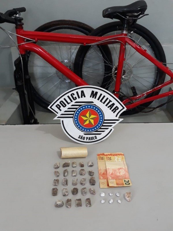 Adolescente é flagrado com drogas no Jardim Florença