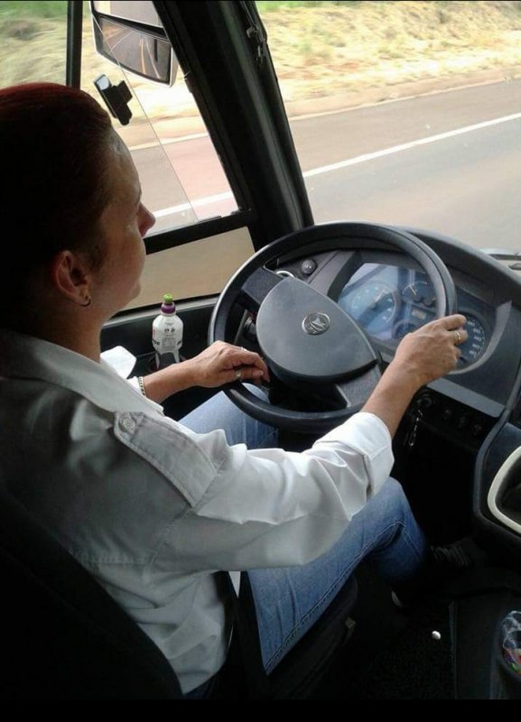 Mulher de destaque: Penapolense ressalta trabalho como motorista de ônibus