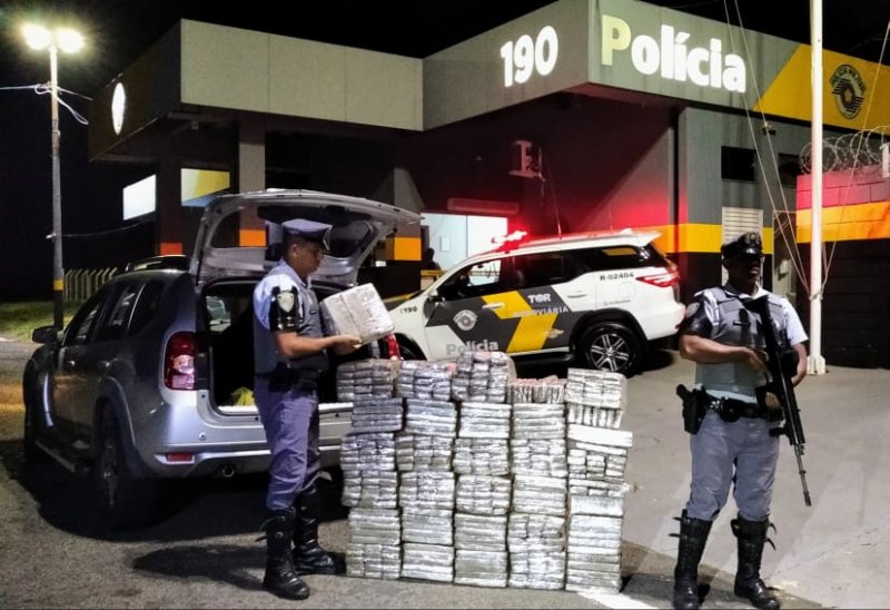 15 anos: TOR apreende menor conduzindo carro com maconha
