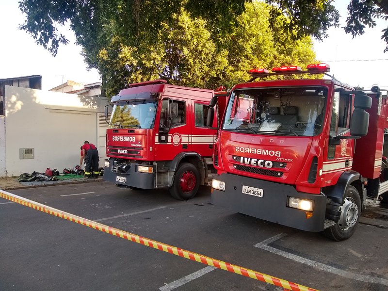 Incêndio: Quarto de residência pega fogo no centro de Penápolis