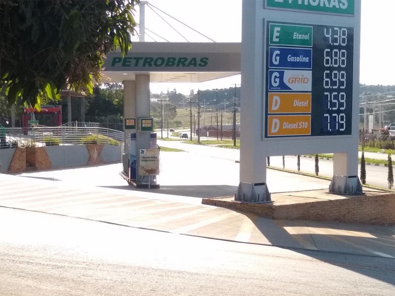 Redução do ICMS: Preço da gasolina cai R$ 0,30 nos postos em Penápolis