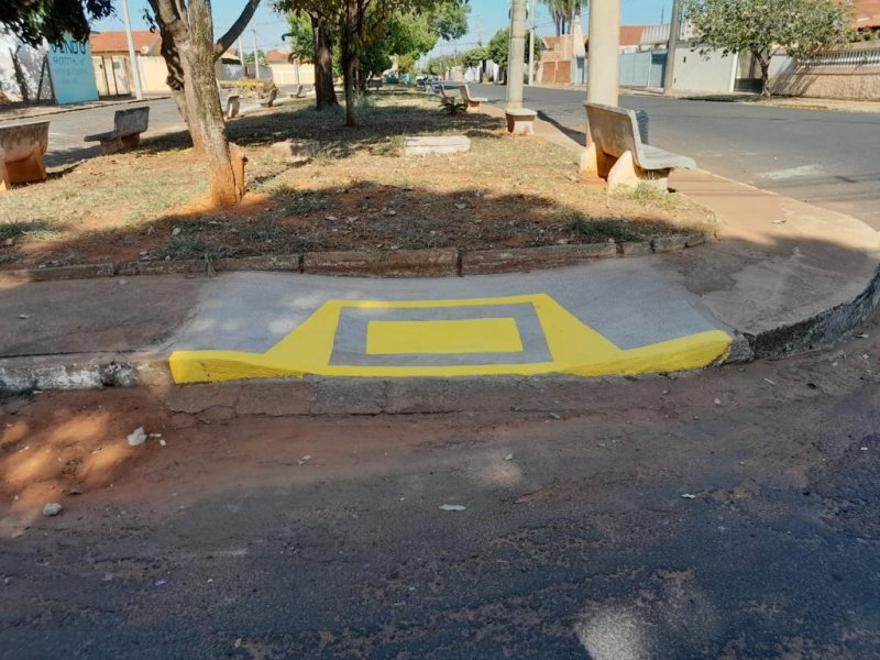 Rampas de acessibilidade são instaladas na Vila Paulista