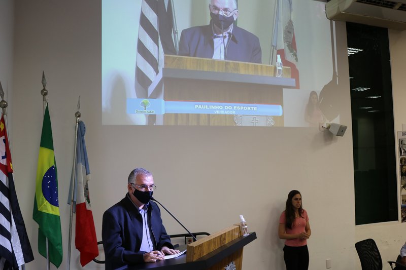 Vereador Paulinho do Esporte questiona falta de avanço para reforço de vacina contra Covid-19