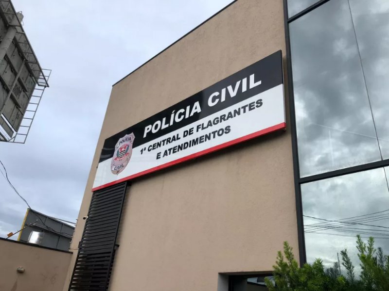 Região: Idoso morre prensado pelo próprio carro