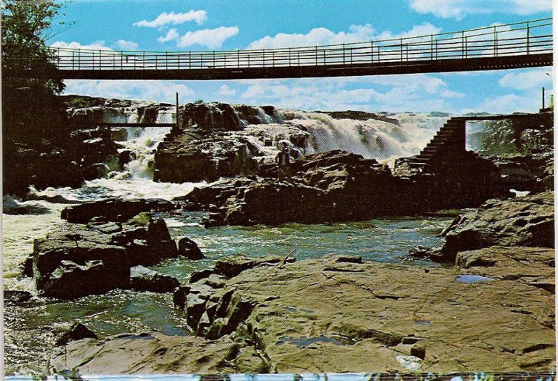 Salto do Avanhandava completa 40 anos do início de sua represa