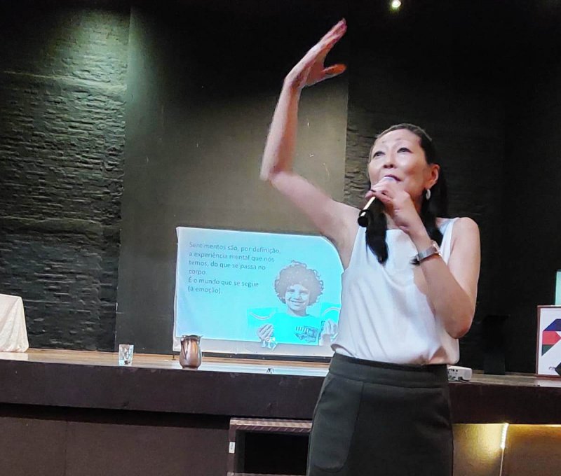 Secretaria de Educação promove palestra sobre saúde emocional de professores e alunos