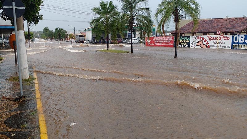Previsão do tempo: Defesa Civil alerta para chuva forte nesta semana