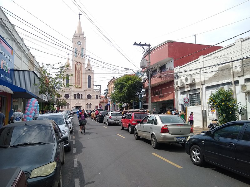 Dias das Crianças movimenta o comércio com horários especiais