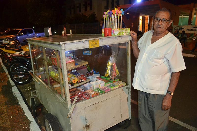 Carlão Pipoqueiro morre aos 75 anos