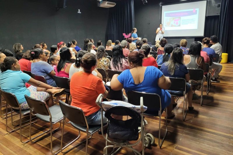 Secretaria de Desenvolvimento Social promove palestra sobre 