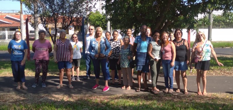 Desenvolvimento Social: Idosos atendidos pelos Cras participam de Piquenique Ambiental