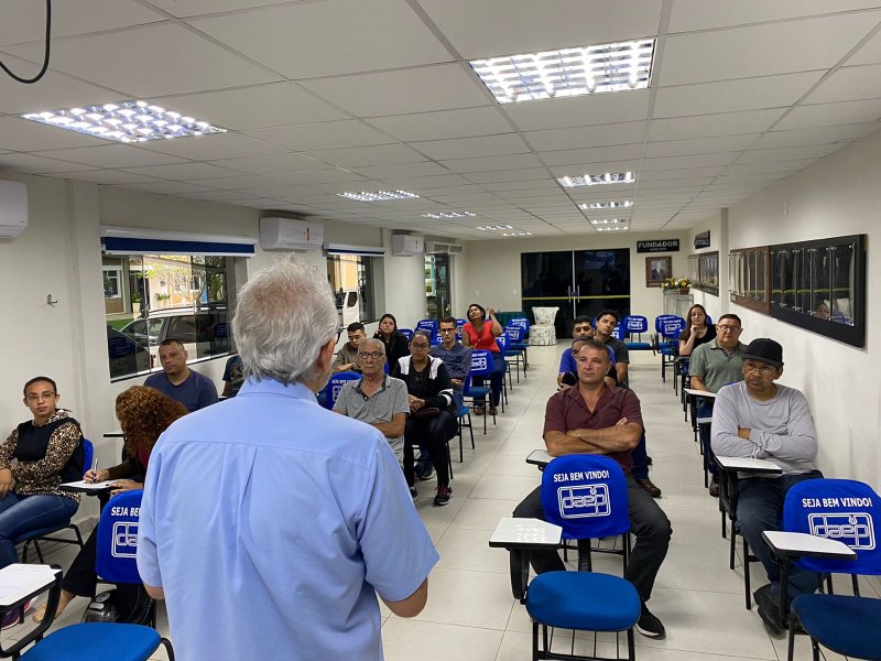 Concurso público: novos servidores do Daep são recepcionados pelo presidente