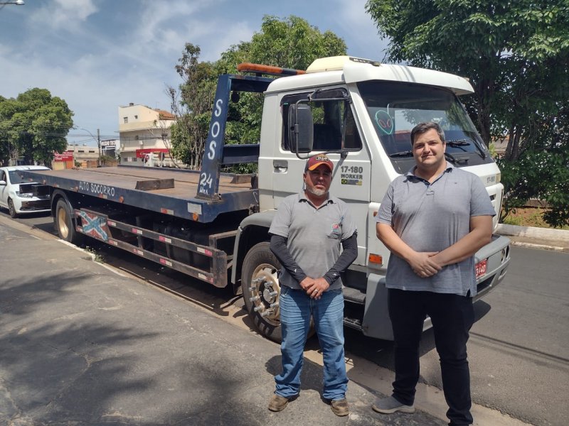 Obras recebe caminhão destinado pelo Judiciário