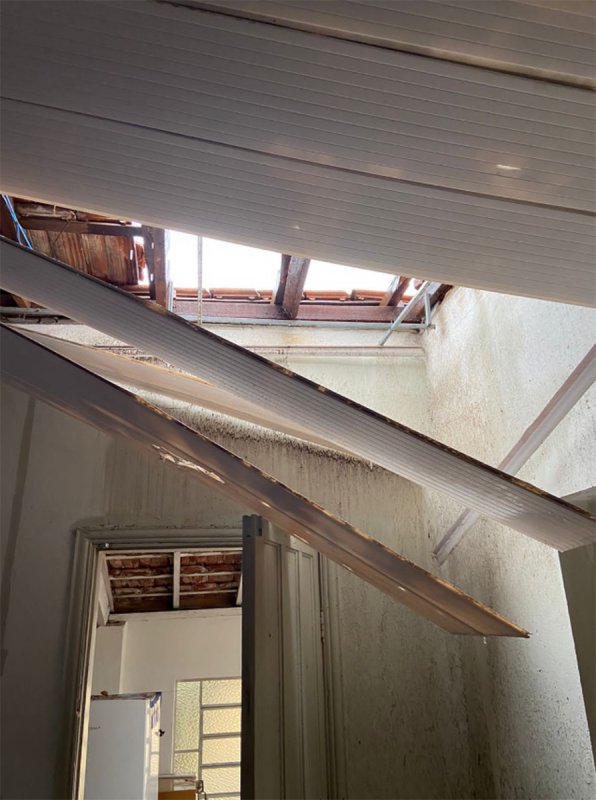 Residências em Penápolis sofrem danos com forte chuva desta sexta-feira