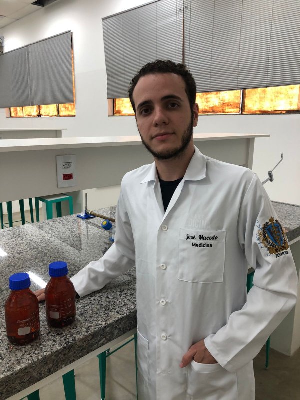 Aluno de medicina da Funepe conquista bolsa de iniciação científica da Unesp