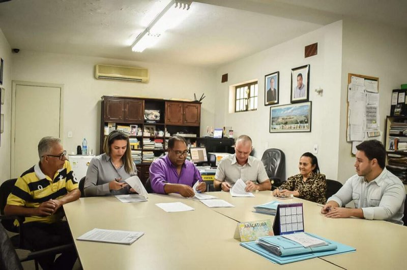 Trabalhadores do comércio terão reajuste de 8,83% em cidades da microrregião