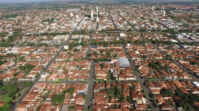 673 vagas de emprego foram criadas em Penápolis em 2022