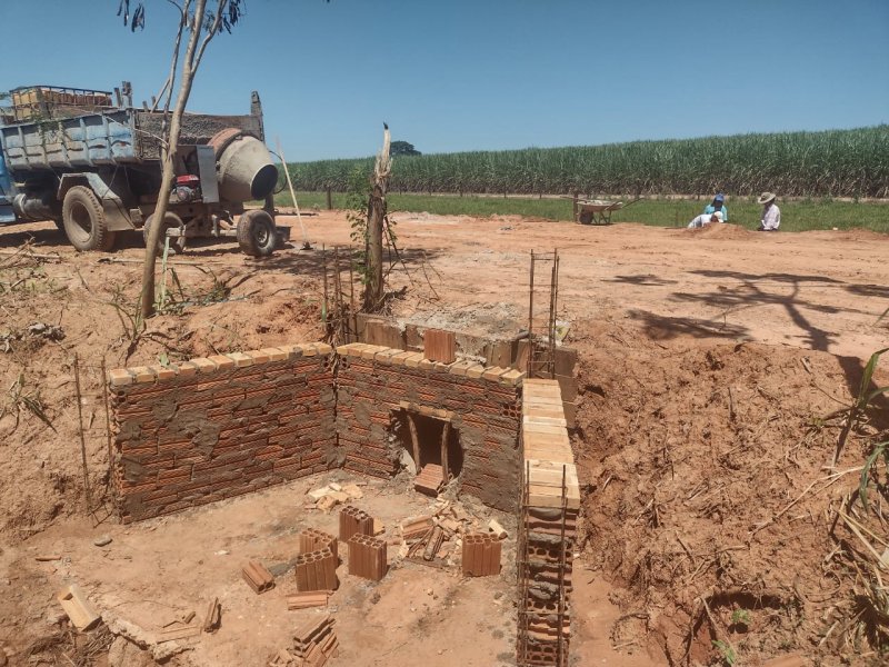 Bairro Barra Bonita: Prefeitura de Penápolis instala tubulação em estrada rural