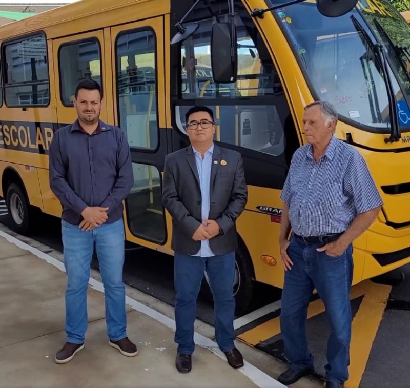 Comarca: Alto Alegre e Barbosa  recebem novos ônibus escolares
