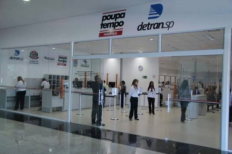 Poupatempo encerra expediente de Carnaval com mutirão da CNH