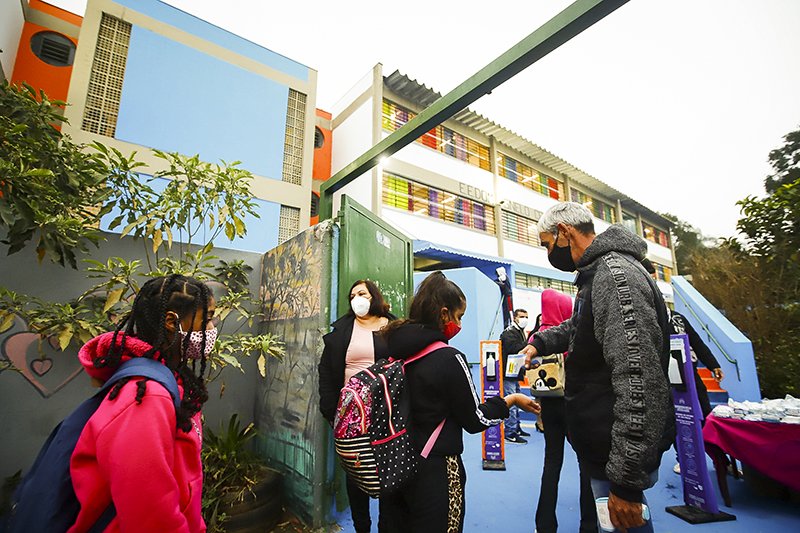 Emprego: abertas inscrições para seleção de Agentes Escolares 