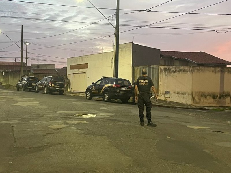 Polícia Federal cumpre mandados em Penápolis em operação contra ataques em Brasília