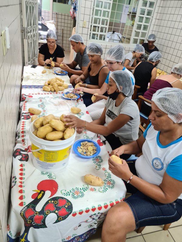 Solidariedade: Lactário promove as tradicionais batatas recheadas