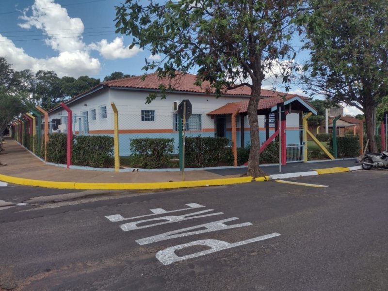 Educação reforça limpeza nas escolas