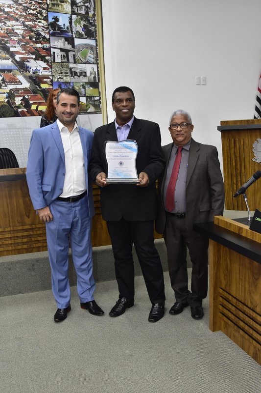Cidadão Penapolense: Pastor Paulo César Rufino recebe título da Câmara