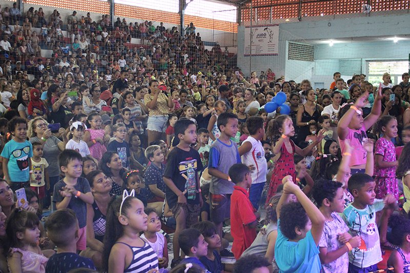 Pela primeira vez, Secretaria de Educação distribui 6 mil ovos em Festa da Páscoa