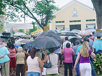 Cemitério recebe público previsto durante Finados