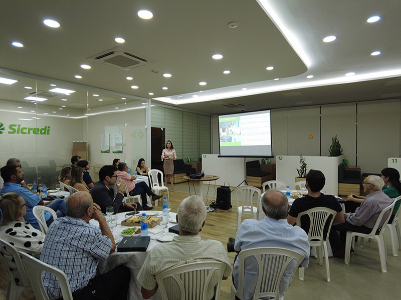 Sicredi promove encontros personalizados para atender demanda crescente de investidores