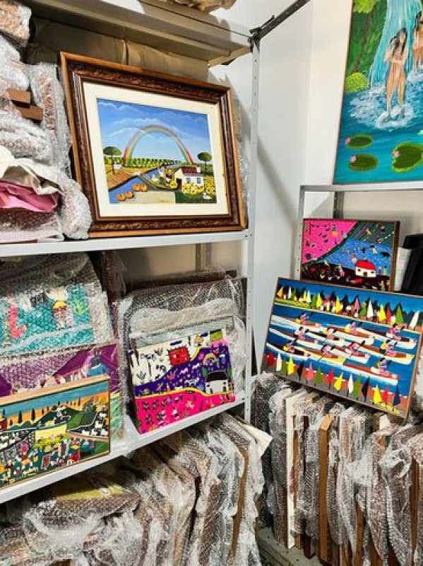 Art Naif: Museu do Sol mantém interesse por acervo armazenado em apartamento no Rio de Janeiro