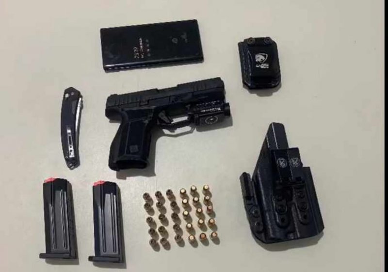 Homem é preso com arma e munições no Marco Guerreiro