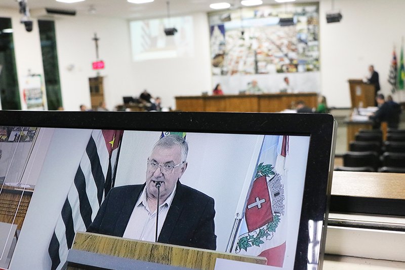 Vereador Paulinho do Esporte questiona previsão para orçamento participativo