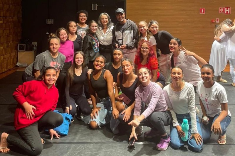 Núcleo Municipal de Dança se apresenta em São Paulo 