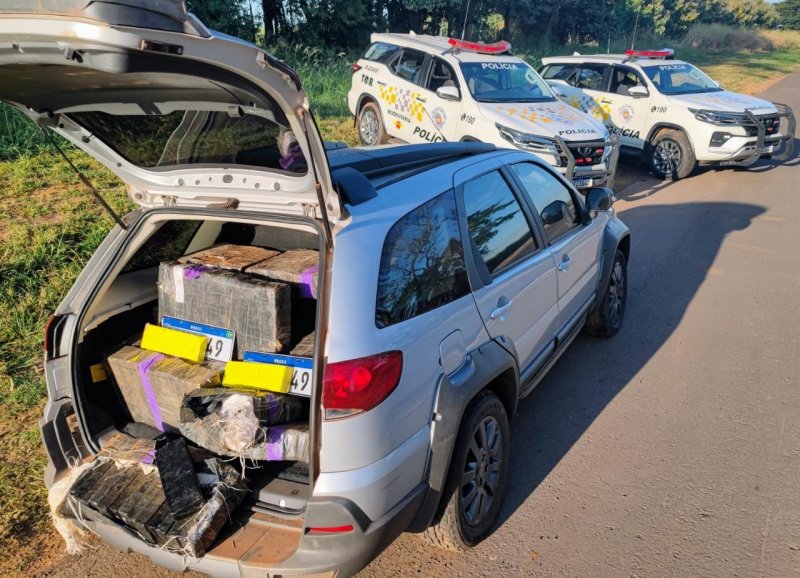 Adolescente é apreendido com 269 tijolos de maconha na Assis, em Penápolis