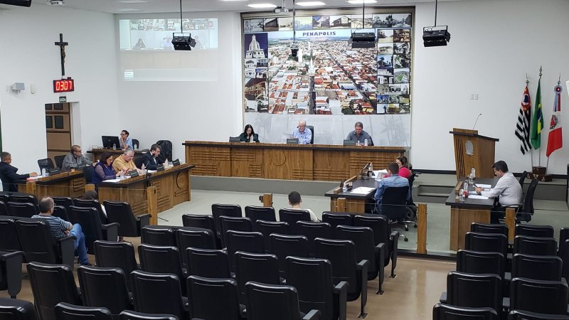 Sessão extraordinária da Câmara tem aprovação dos 19 projetos apresentados