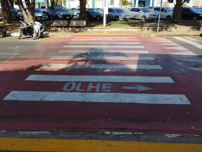 Trânsito: Secretaria reforça sinalização na avenida Santa Casa