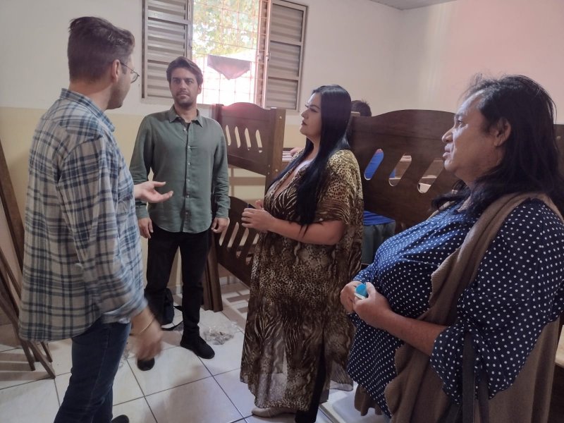 Moveca recebe novos beliches para acolhimento à população de rua