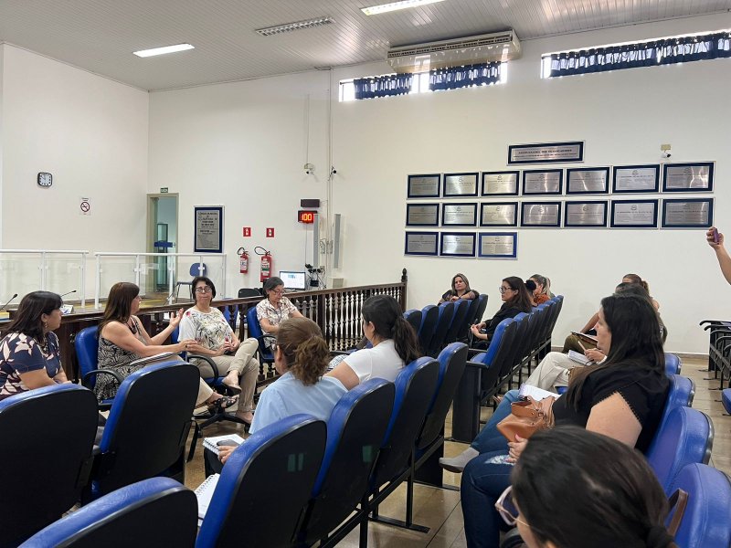 Profissionais da saúde participam de encontro regional