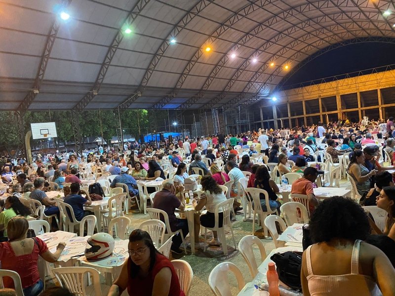 Show de Prêmios Solidário reúne milhares em prol a Santa Casa e Fundo Social de Penápolis