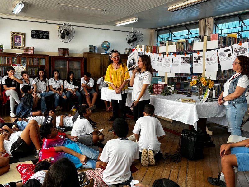 Cora Coralina é tema de encontro com alunos