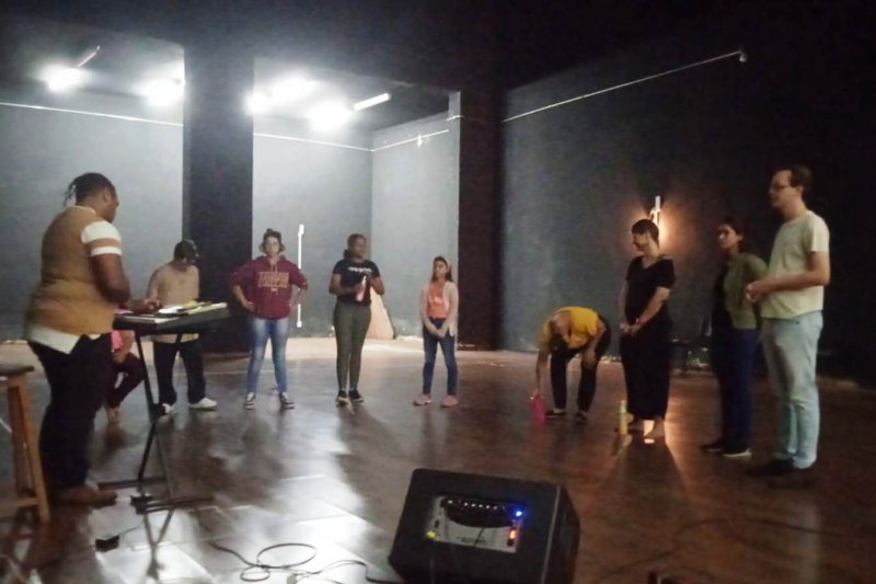 Secretaria de Cultura informa novas vagas para aulas de Teatro e Canto Coral 