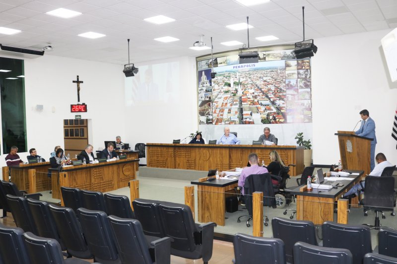 Câmara Municipal vota 8 projetos nesta segunda-feira